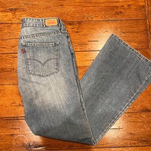 Levi’s 553 Bootcut Jeans